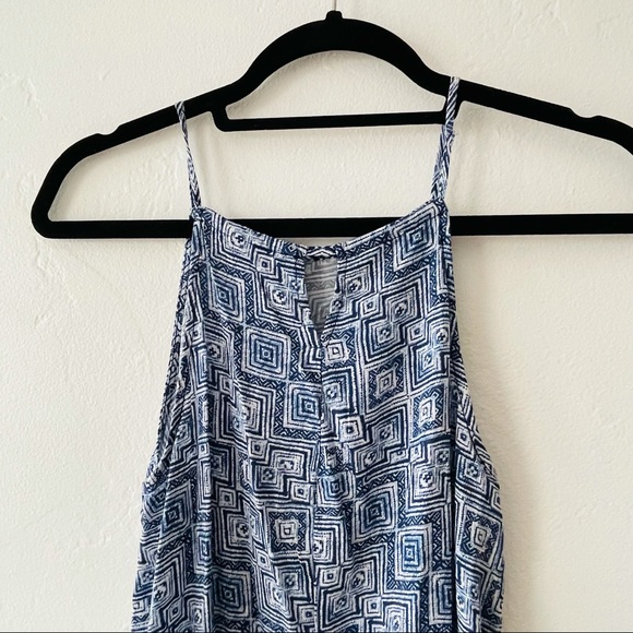 Long Flowy geometric blue dress - Picture 3 of 7